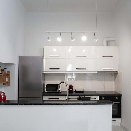 Private Spacious Apartment Athén Kültér fotó